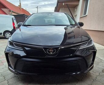 Predám Toyota Corolla - benzin, automat