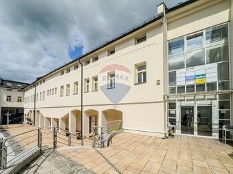 Kancelárske priestory na prenájom | Námestie SNP - Banská By