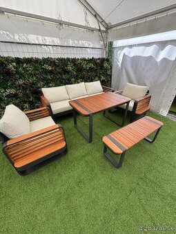 Hliníkový jedálenský nábytok s lavičkou 009