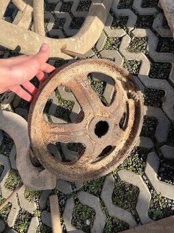 Koleso pásový traktor DT 75 - 1