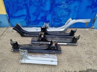 PREDAM PODBEHY lemy výrezy časti karosérie