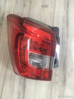 Zadne svetlo Suzuki s cross