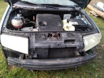 Skoda Fabia 1 chladič chladičova stena sahara