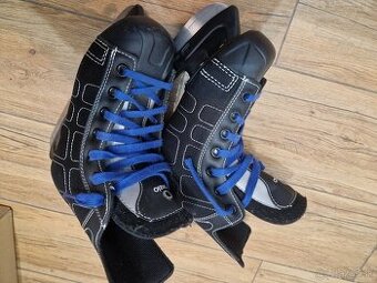 Korčule na ľad vel. 33