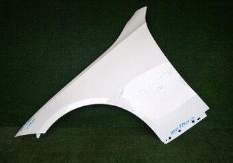 mercedes C blatník w206