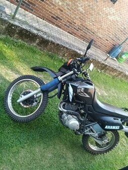 Yamaha XT 600