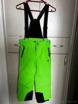 Lyžiarske nohavice 4F veľkosť 146