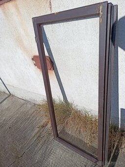 predam stare drevene okna so sklom za 5e kus.mam asi 30 kuso