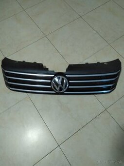 Mriežka predná Passat B6.