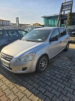 Kia Cee´d 1.6i SK ŠPZ 12.mes.záruka