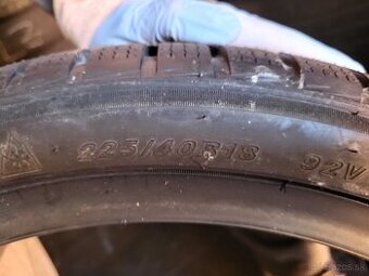 Zimna pneu Goodride Zupersnow Z507 225/40/18 nova 1ks