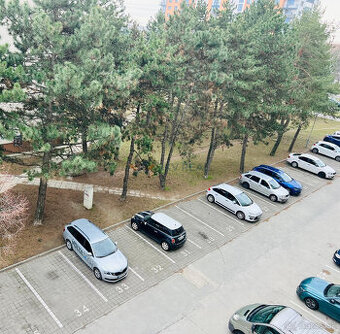 PREDAJ: Vonkajšie parkovacie státie - za rampou - Ružinov