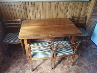 Retro rozkladaci stôl a plus 4 stoličky