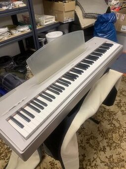 Electronic piano P-60 Yamaha