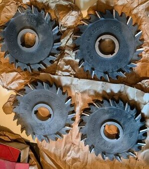 Predám nasledujúce frezy. Fréza na kov, železo