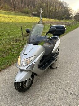 Yamaha majesty 125