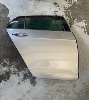 Vw golf 7 zadné pravé dvere