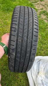 Letne pneu gumy Bridgestone