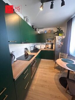 Ponuka prenájmu 2 izb.b s balkónom v centre NZ