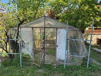 Predam hlinikovy srubovany sklenik 3x4m