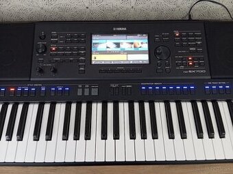 Yamaha SX700