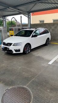 Škoda Octavia RS Combi 2015