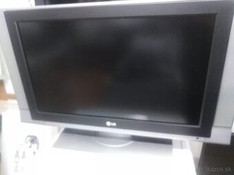TV LG uhlopriečka 26 (66cm)
