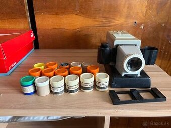 Retro detská premietačka DIAX3 + 15 filmov