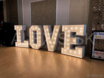 ✅ Prenájom svietiaceho nápisu "LOVE" napr. na svadbu