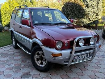 Nissan Terrano ll 2.4