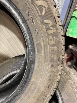 Predám pneu 215/65R16c