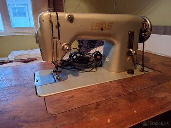 Darujem šijací stroj Lada