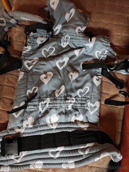 ERGONOMICKÝ NOSIČ SLOVENSKÝ