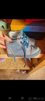 Dievčenské poltopánky