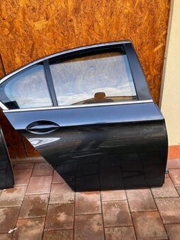 Zadné dvere (pravé aj ľavé) BMW F10 predfacelift