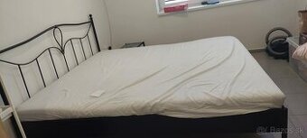 kovova manzelská postel