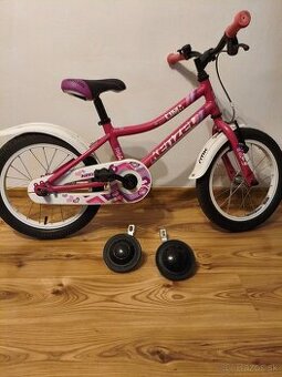 Predame detsky bicykel s pomocnými kolieskami