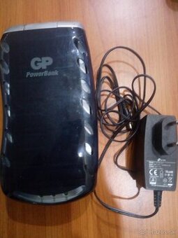 GP nabíjačka batérií PB19 AA/AAA