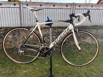 Cestný bicykel specialized