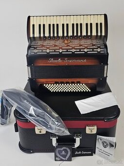 Akordeon Paolo Soprani Professional – Slivkové drevo musette