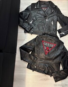 Cierna kozenkova bunda guess