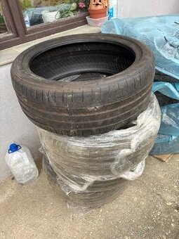 Letné pneu 225/40 r18
