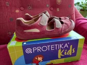 Dievčenské topánky - sandály č. 35 Protetika
