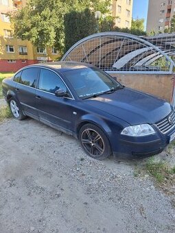 Predám volkswagen passat b5.5 na nahradne diely