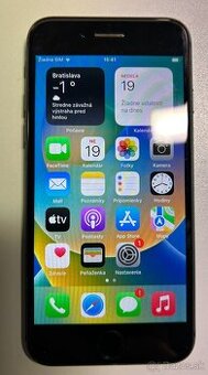 Mobilny telefon iPhone 8 64GB + kryty zdarma
