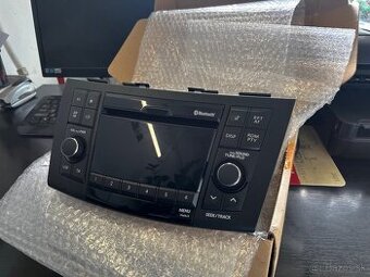 Suzuki Swift4 originálne rádio s Bluetooth - 1