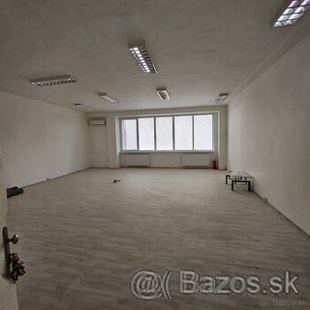 Kancelárske alebo obchodné priestory 70m2,Sečovce