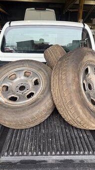 disky 6x114,3 r16, spolu s pneu 235/70/16, matador