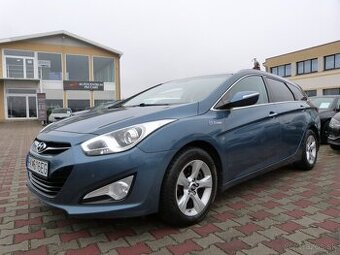 Hyundai i40 CW 1.7 CRDi Comfort + Xenóny