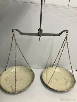 Závesná misková váha starožitná